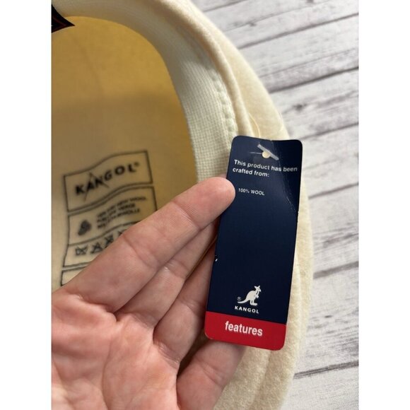 NWT Kangol Men's Seamless Wool Cap Hat Ivory Medium - Picture 4 of 6